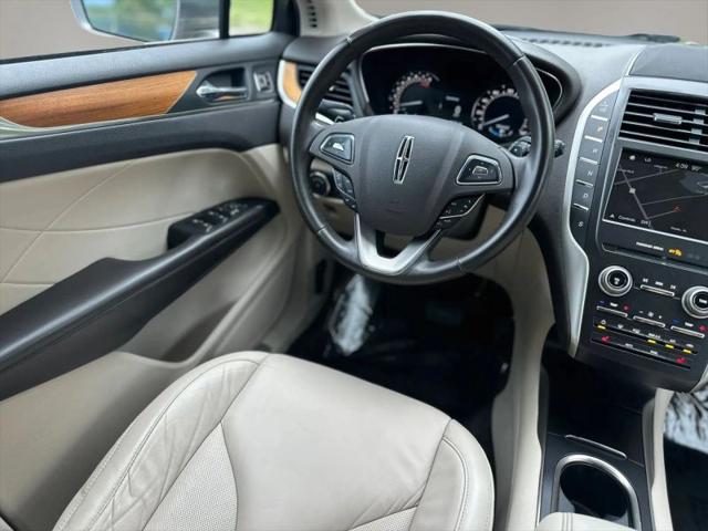 2017 Lincoln MKC Select