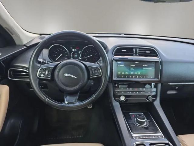 2019 Jaguar F-PACE 25t Premium