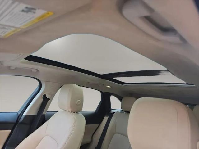 2019 Jaguar F-PACE 25t Premium