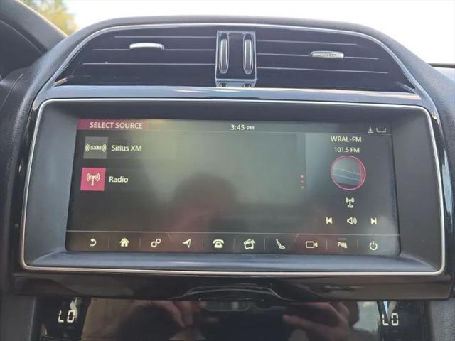2019 Jaguar F-PACE 25t Premium