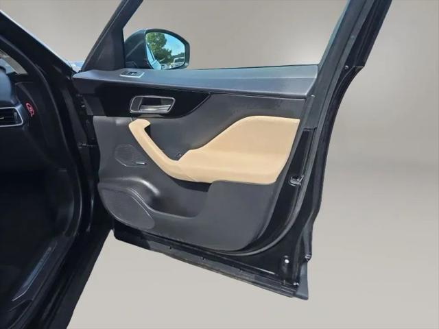 2019 Jaguar F-PACE 25t Premium