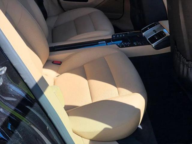 2016 Porsche Panamera Edition