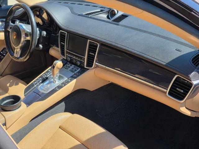 2016 Porsche Panamera Edition