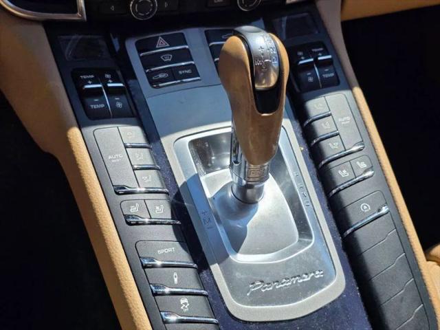 2016 Porsche Panamera Edition