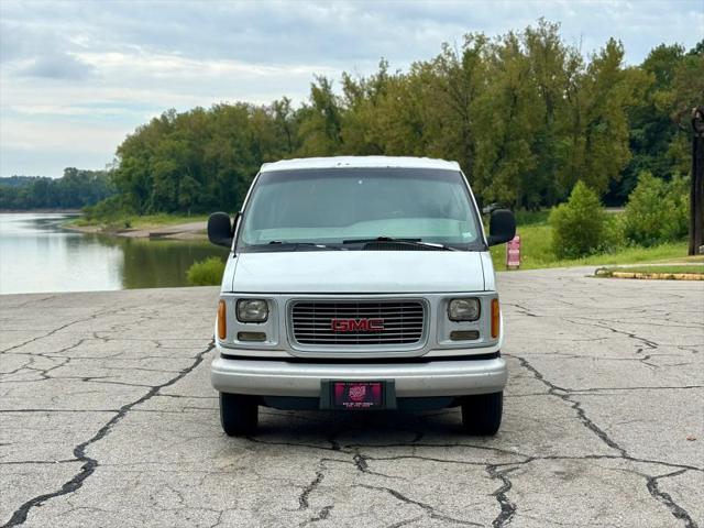 2001 GMC Savana Standard