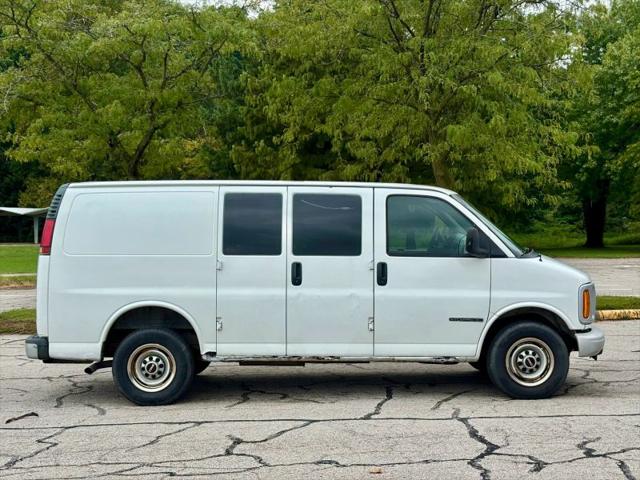 2001 GMC Savana Standard