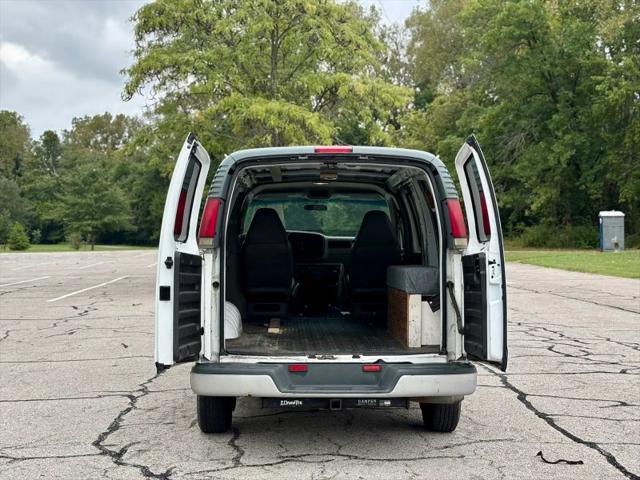 2001 GMC Savana Standard