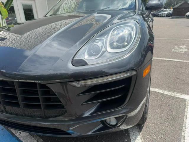 2017 Porsche Macan Base