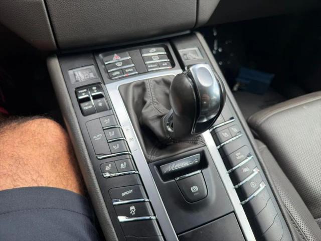 2017 Porsche Macan Base