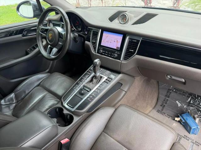 2017 Porsche Macan Base
