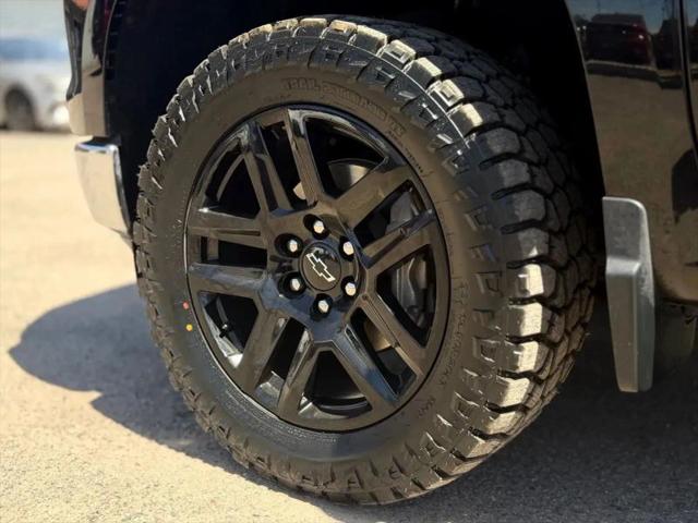 2023 Chevrolet Silverado 1500 2WD Crew Cab Short Bed LT