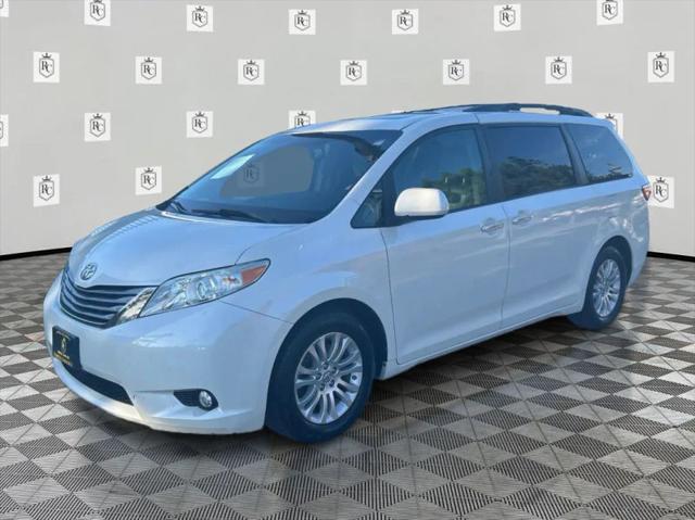 2016 Toyota Sienna XLE Premium 8 Passenger for sale in Los Angeles, CA