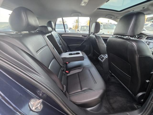 2017 Volkswagen Golf TSI Wolfsburg Edition 4-Door