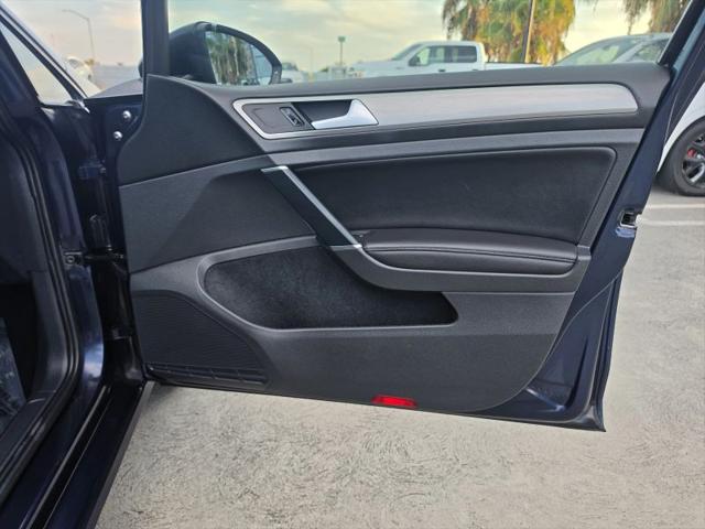 2017 Volkswagen Golf TSI Wolfsburg Edition 4-Door