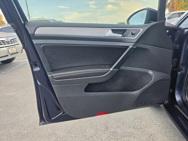 2017 Volkswagen Golf TSI Wolfsburg Edition 4-Door