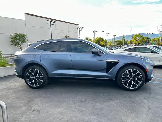 2021 Aston Martin DBX Base