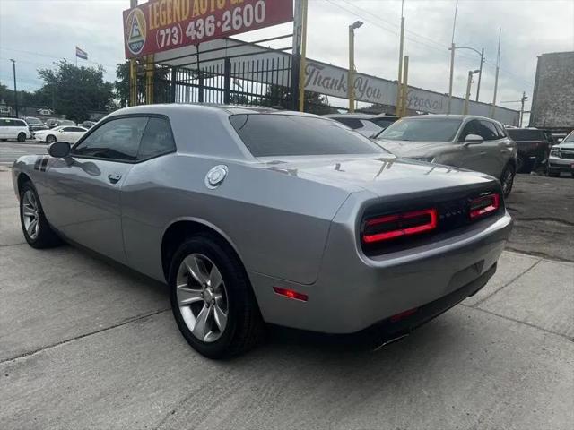 2016 Dodge Challenger SXT