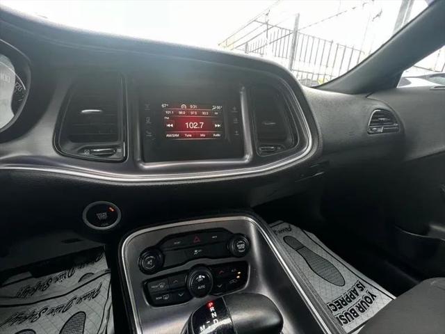 2016 Dodge Challenger SXT
