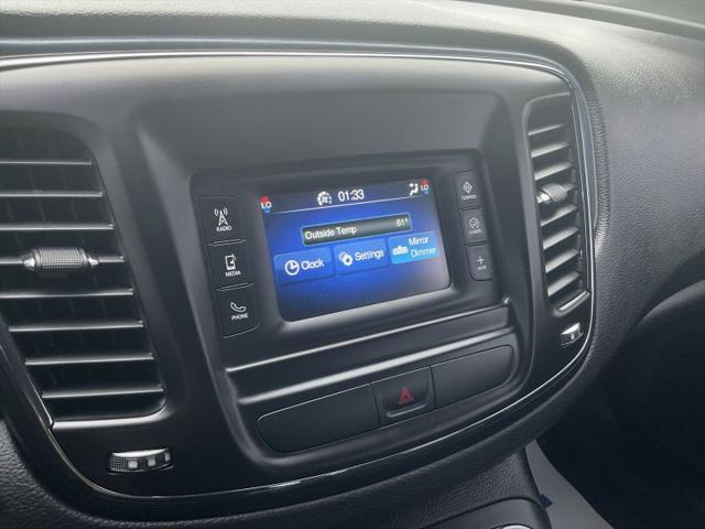 2015 Chrysler 200 S