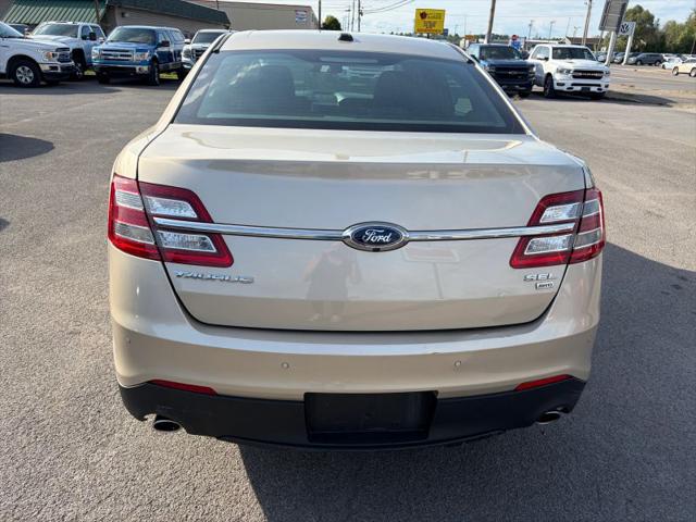 2017 Ford Taurus SEL