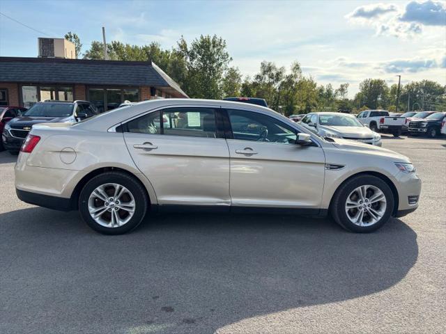 2017 Ford Taurus SEL