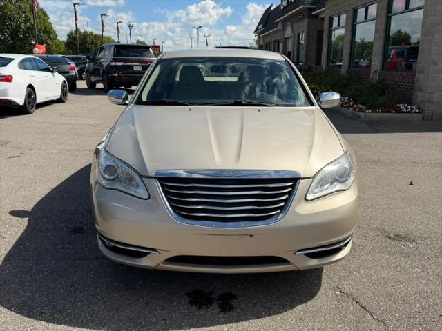 2013 Chrysler 200 Limited