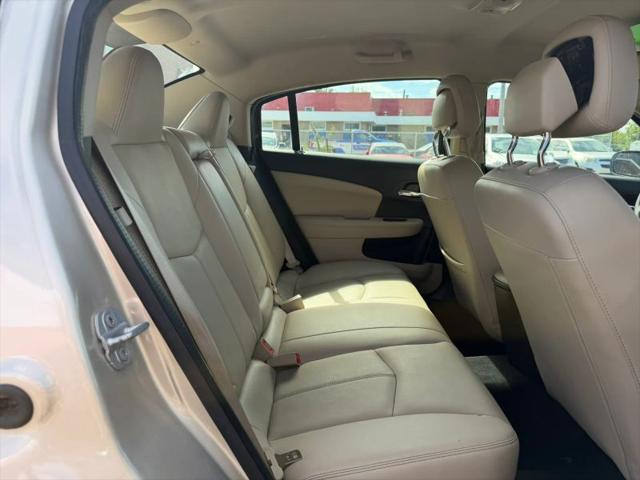 2013 Chrysler 200 Limited