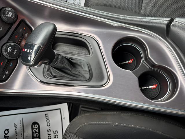 2016 Dodge Challenger R/T Shaker