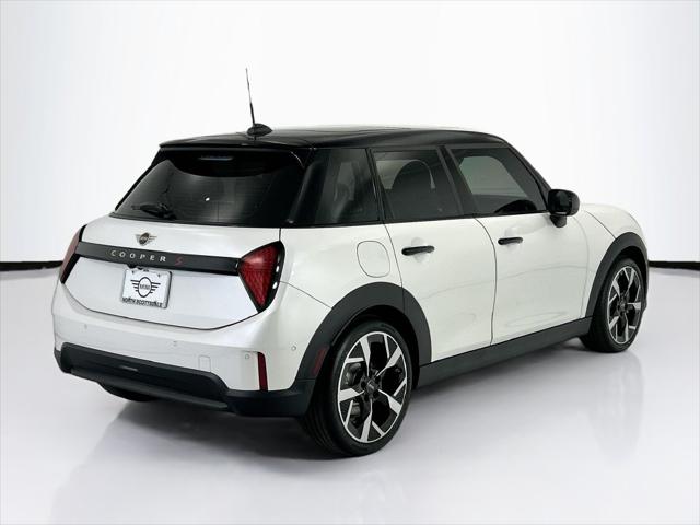 2027 MINI Cooper Hardtop Cooper S