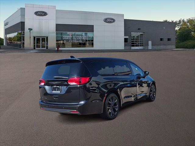 2019 Chrysler Pacifica Touring Plus