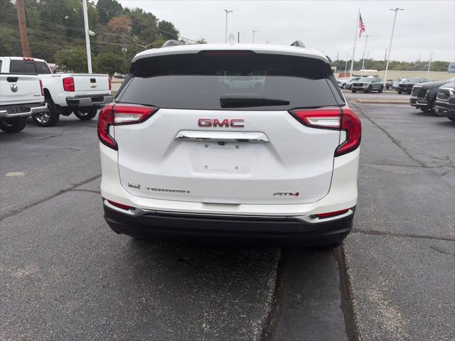 2022 GMC Terrain AWD AT4