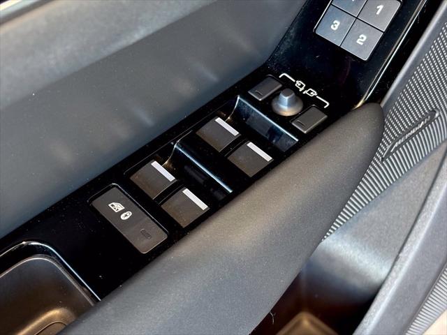 2026 Land Rover Range Rover Velar S