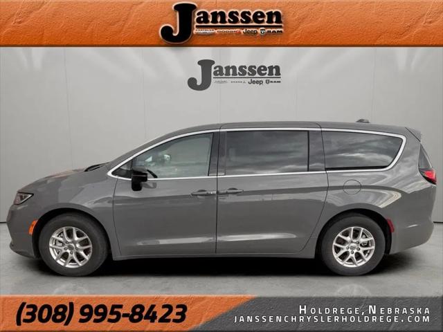 2025 Chrysler Pacifica Select for sale in Holdrege, NE