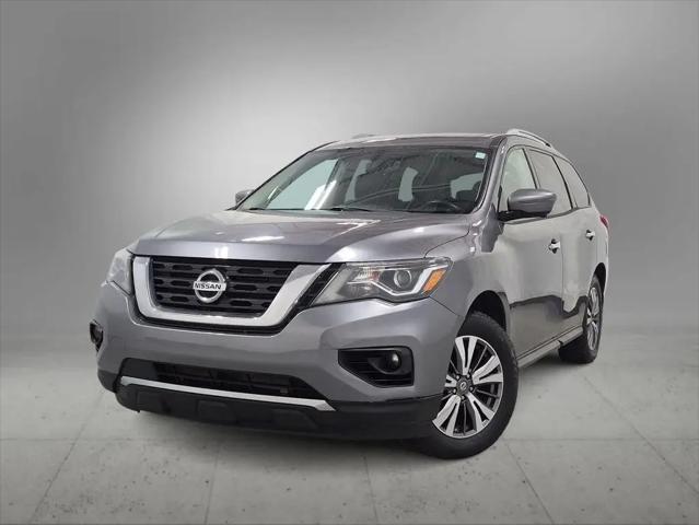 2017 Nissan Pathfinder Platinum for sale in Farmington Hills, MI