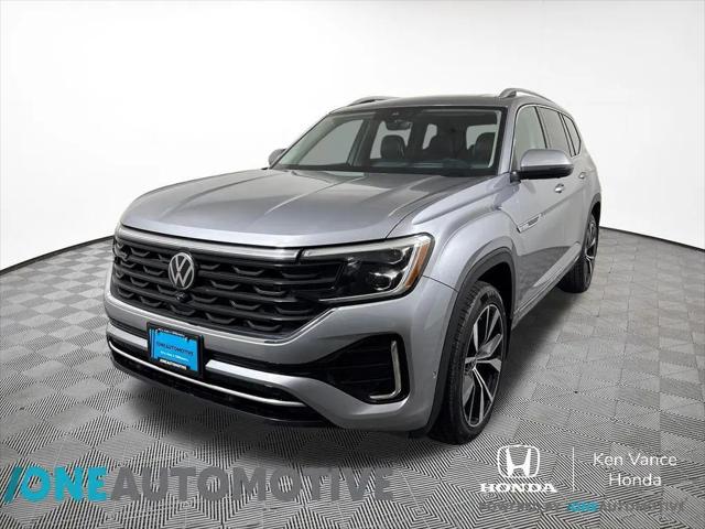 2024 Volkswagen Atlas 2.0T SEL Premium R-Line for sale in Eau Claire, WI