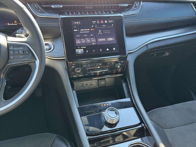 2023 Jeep Grand Cherokee L Altitude 4x4 2023 Jeep Grand Cherokee L Altitude 4x4