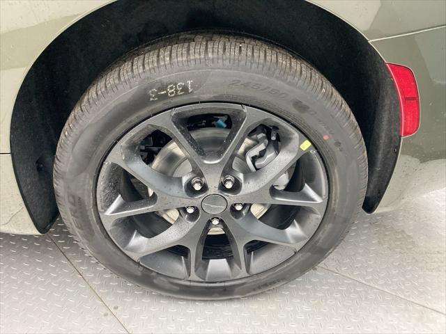 2027 Chrysler Pacifica Limited AWD
