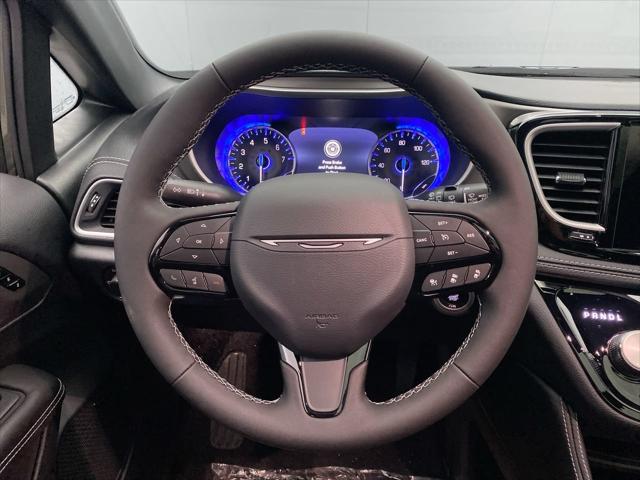 2027 Chrysler Pacifica Limited AWD