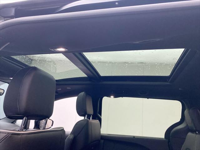 2027 Chrysler Pacifica Limited AWD