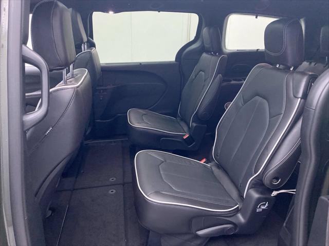 2027 Chrysler Pacifica Limited AWD