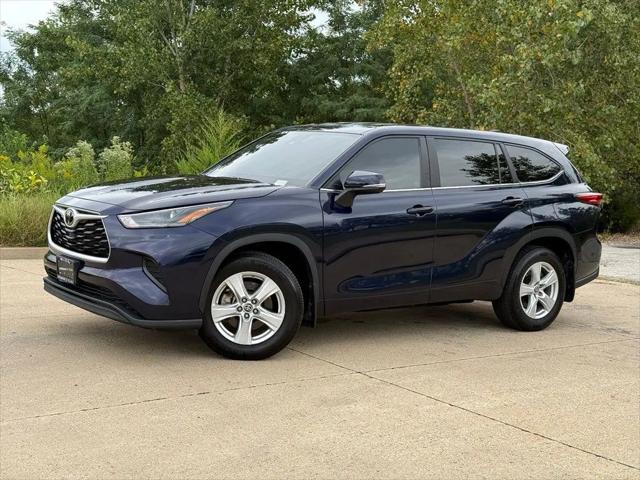 2023 Toyota Highlander L for sale in Peoria, IL
