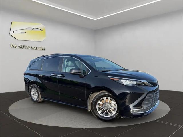 2022 Toyota Sienna XLE for sale in Philadelphia, PA