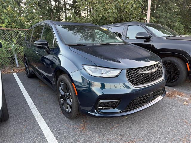 2025 Chrysler Pacifica Limited AWD