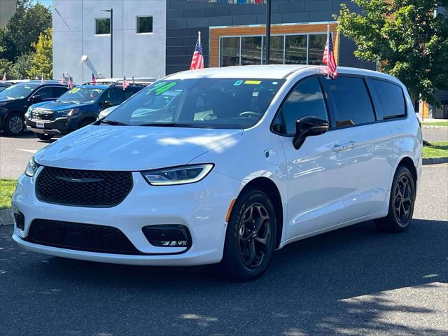 2024 Chrysler Pacifica Hybrid S Appearance Pkg 2024 Chrysler Pacifica Hybrid S Appearance Pkg