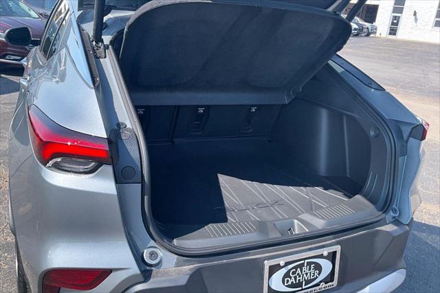 2026 Buick NV Preferred FWD
