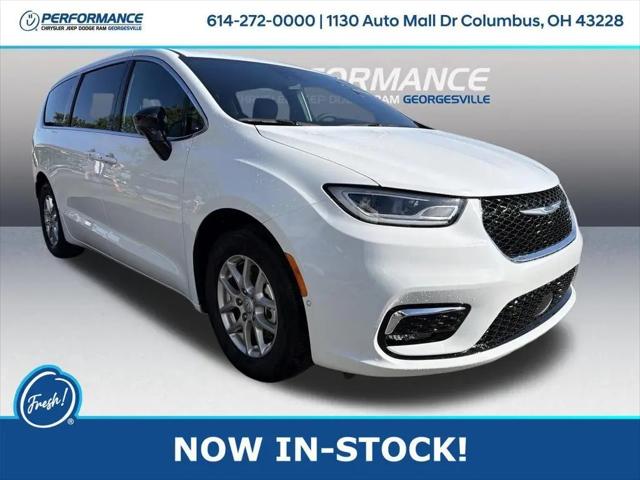 2026 Chrysler Pacifica Select for sale in Columbus, OH