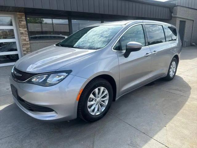 2017 Chrysler Pacifica Touring for sale in Somerset, WI