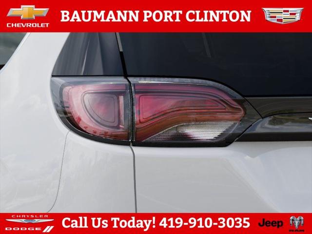 2027 Chrysler Pacifica LX