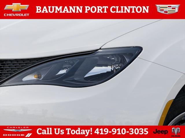 2027 Chrysler Pacifica LX
