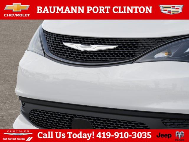 2027 Chrysler Pacifica LX